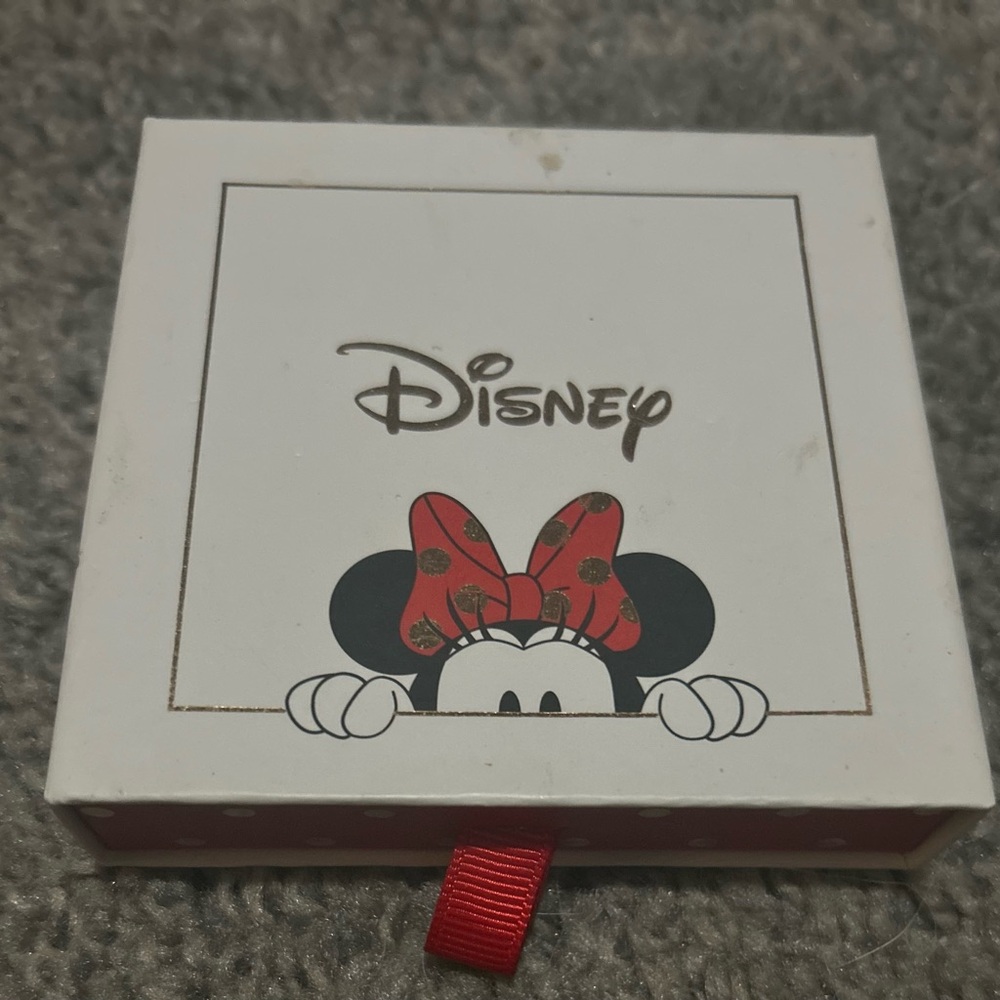 Disney Minnie Mouse Red Bow Gift Box